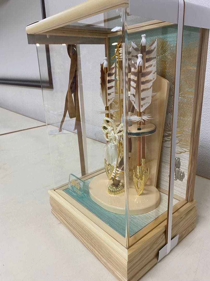 東京　久月　破魔弓　１０号・サイズ　間口約２３×奥行約１８×高さ約３７㎝