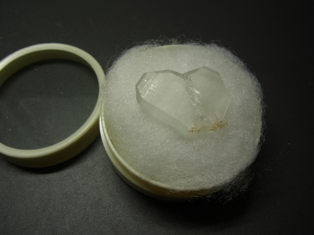 超美！　スーパーハイグレード・大　長崎県　奈留島の日本式双晶　水晶