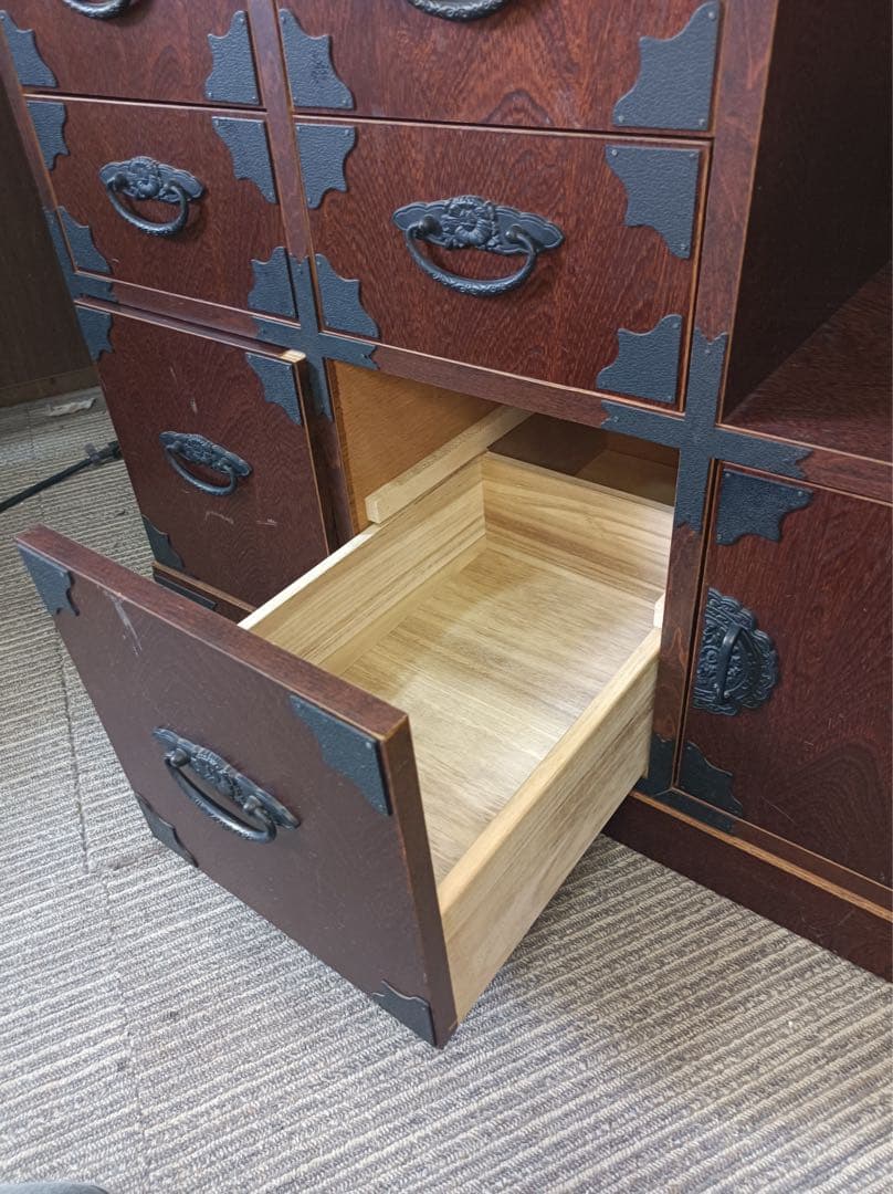 【オスカー】[八5427] 民芸調　階段箪笥　右下がり