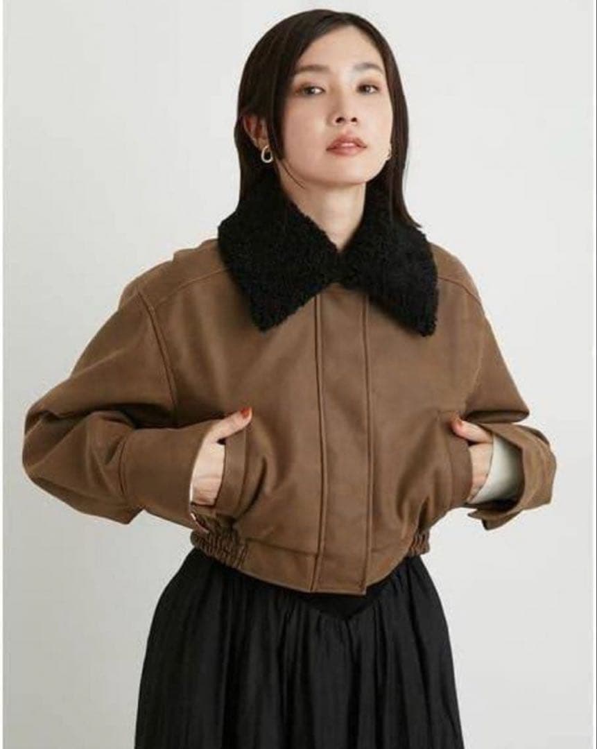 LILY BROWN ショート丈レザーブルゾン