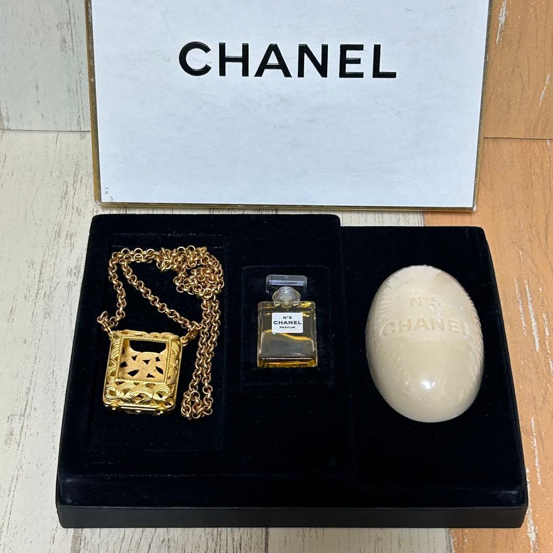 【CHANEL】シャネル　香水ネックレス　香水　バスソープ　豪華セット