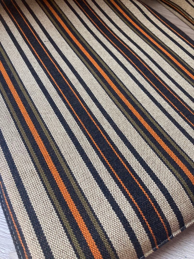 昭和レトロ　折り畳み座椅子　2脚セット　ストライプ　コンパクト　キャンプ