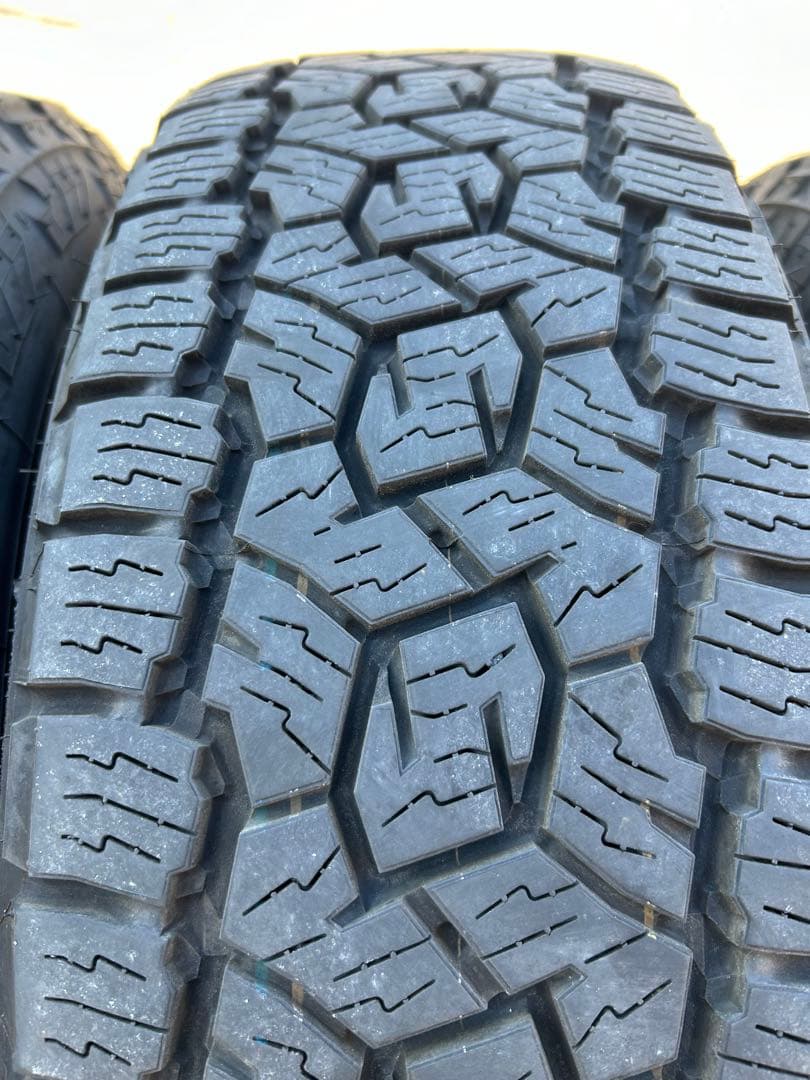 限定値下げTOYO オープンカントリーA/TⅢ 215/70R16 2025年製