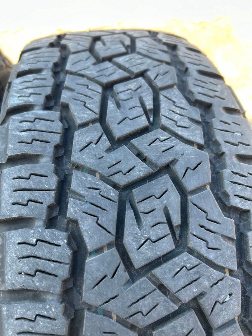 限定値下げTOYO オープンカントリーA/TⅢ 215/70R16 2025年製