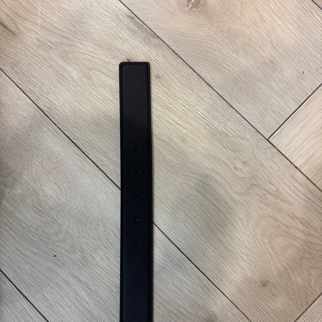 ロゴ入りブラック合成皮革ベルト