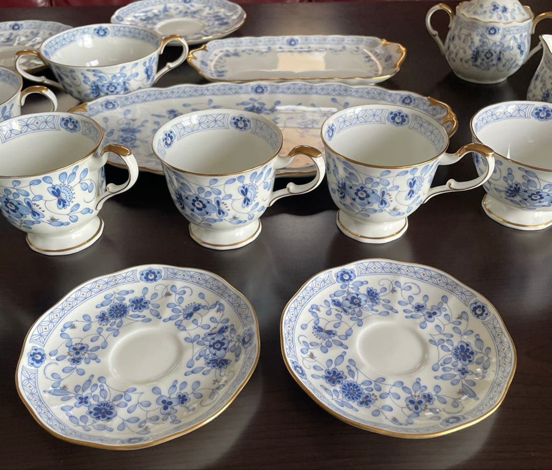 ナルミ 食器セット20点 ★ NARUMI BONE CHINA ★ 日本製