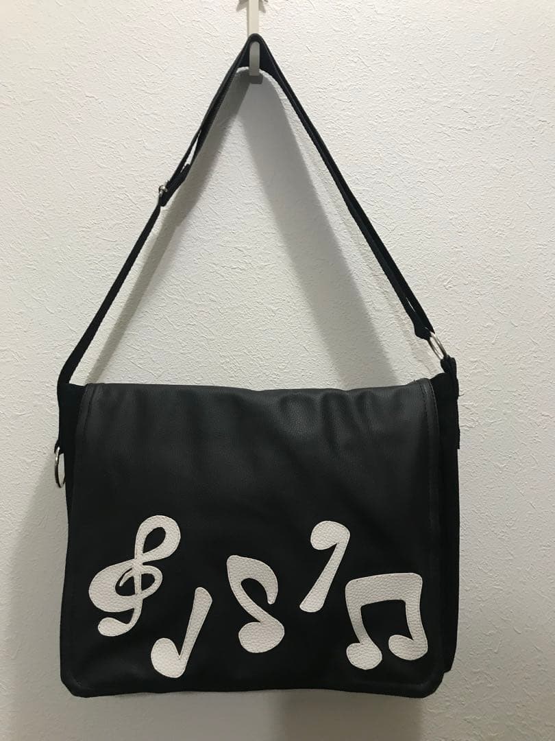 GlyPhS original music音符柄 フラップ メッセンジャーバッグ