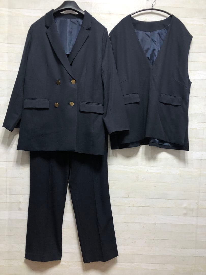 新品☆4L紺系♪ダブルおしゃれスーツ3点セット♪お仕事・通勤〇D189