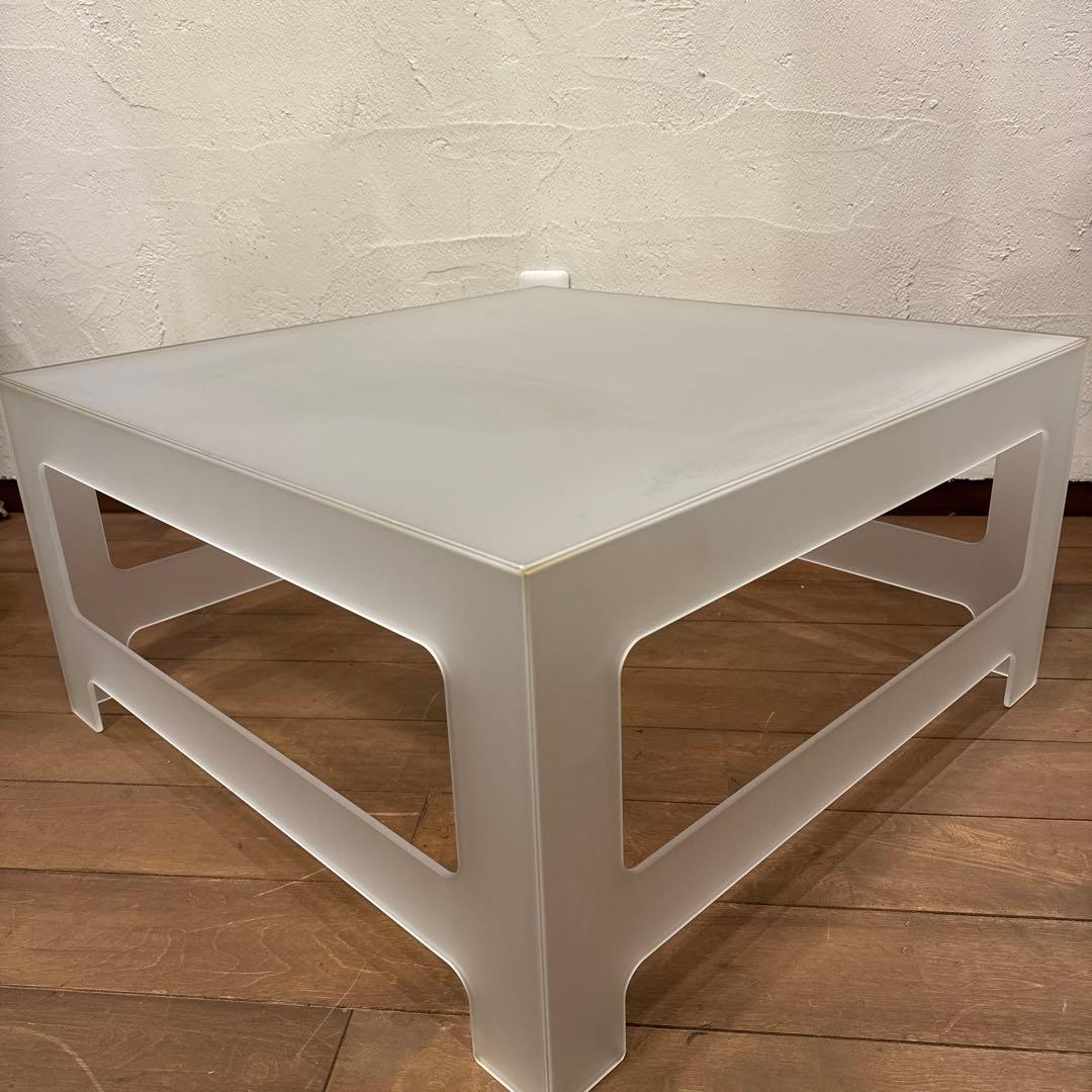 Arflex GLAS ITALIA NEZU カフェテーブル