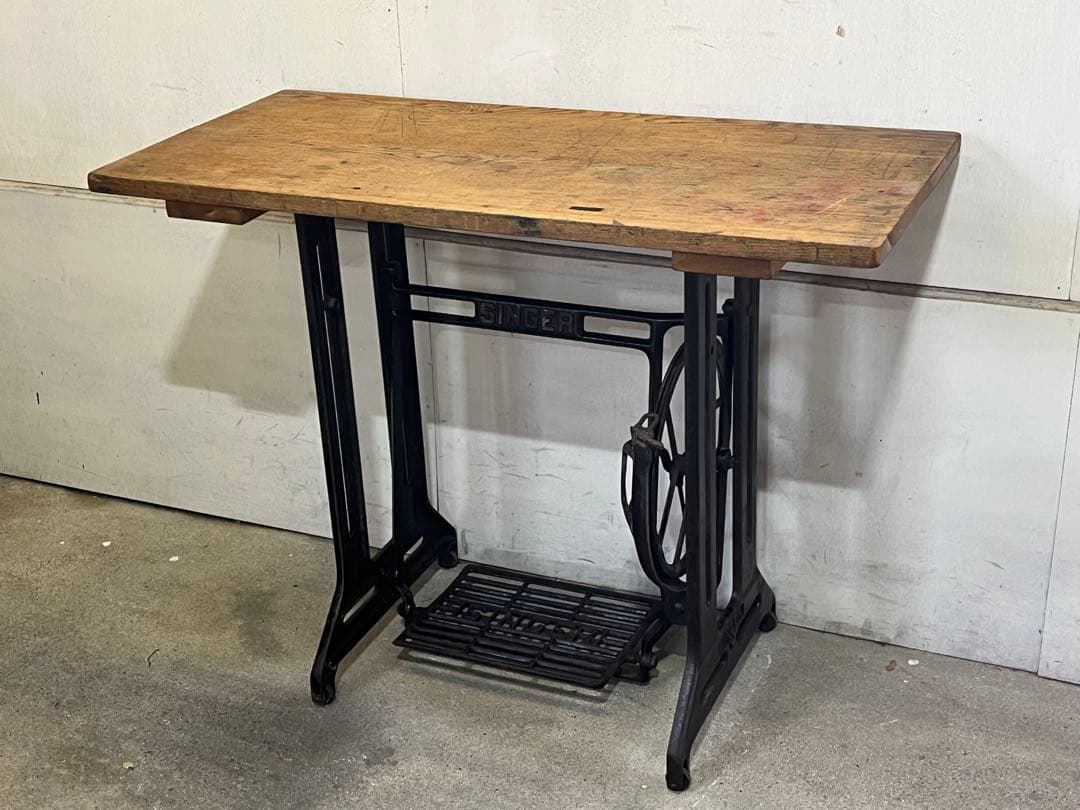 ド*ー様 USA SINGER 鉄脚 古材天板テーブル 作業台 シンガーミシン