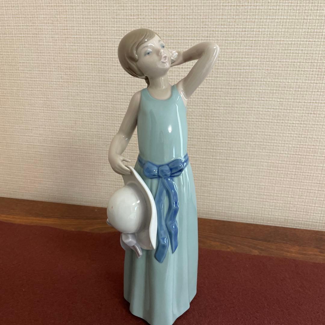 リヤドロ　なびかせて/若草色の少女/5010