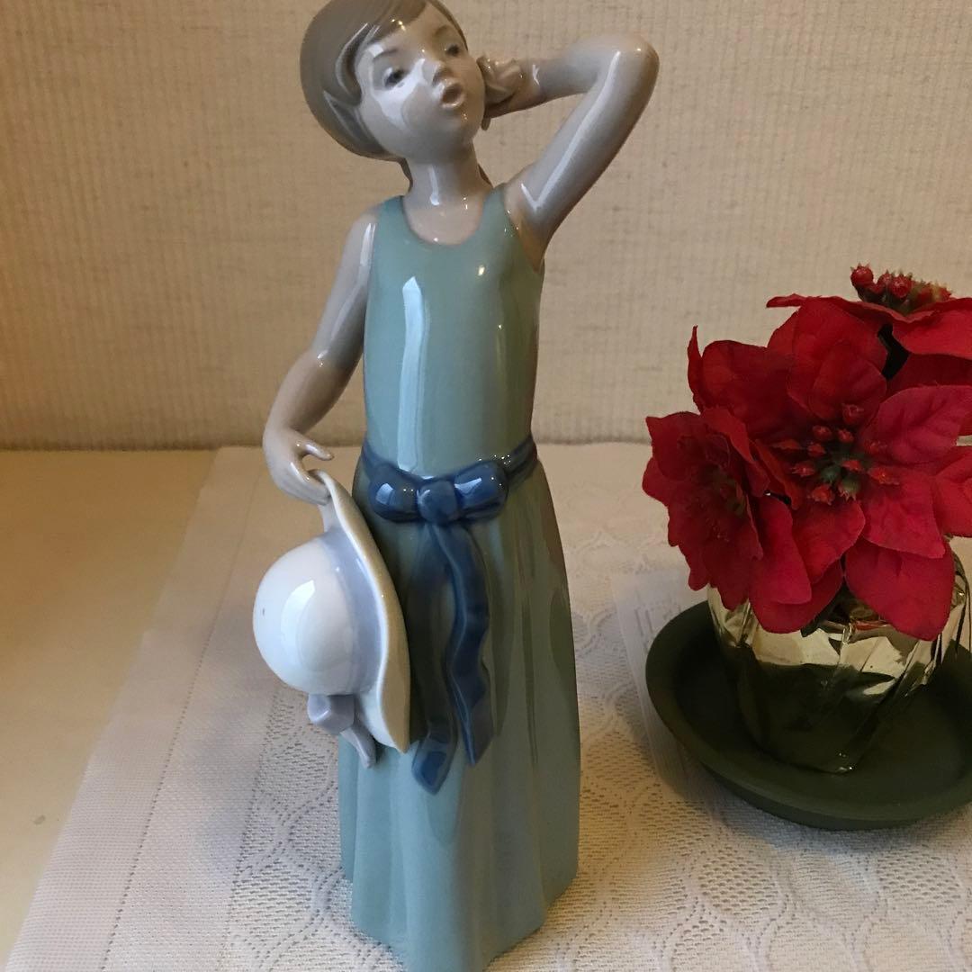 リヤドロ　なびかせて/若草色の少女/5010