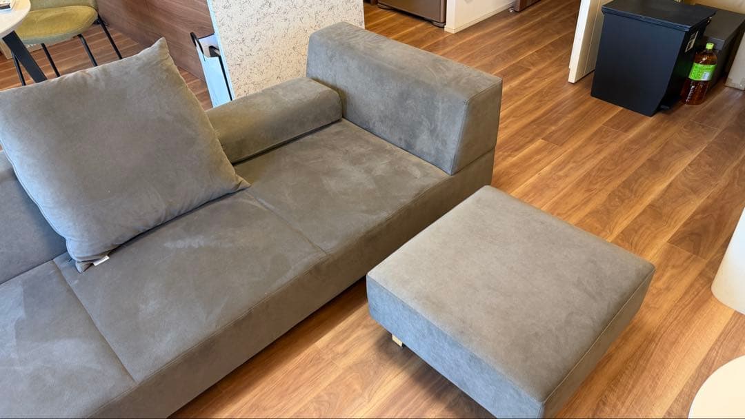 FLANNEL SOFAスツールと肘置きクッション