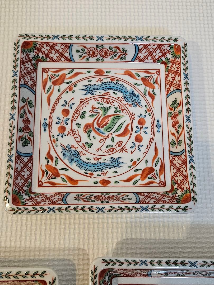 平安龍泉　赤絵角銘々皿　鳳龍紋様　五枚セット(木箱付)