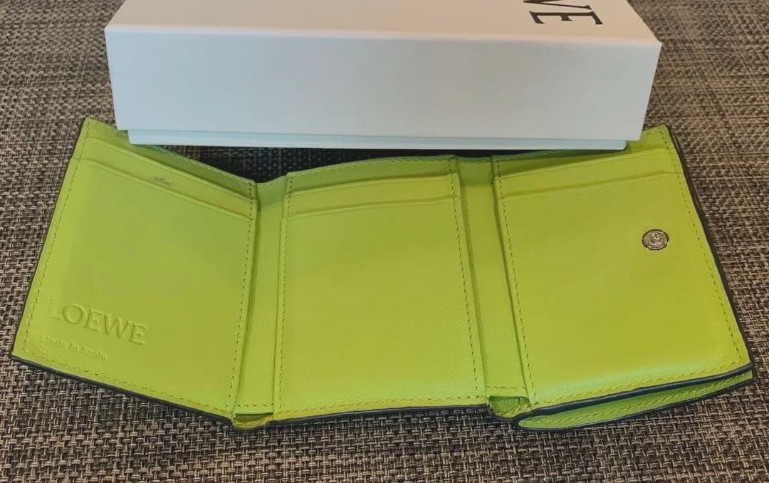 ✨*✨様 LOEWE ロエベ三つ折り財布　アナグラムウォレット