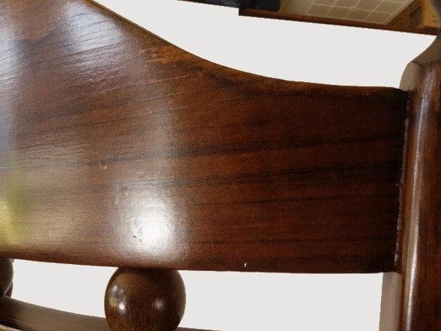 木製　ロッキングチェアー　彫刻入　再塗装済　ＵＳＥＤ