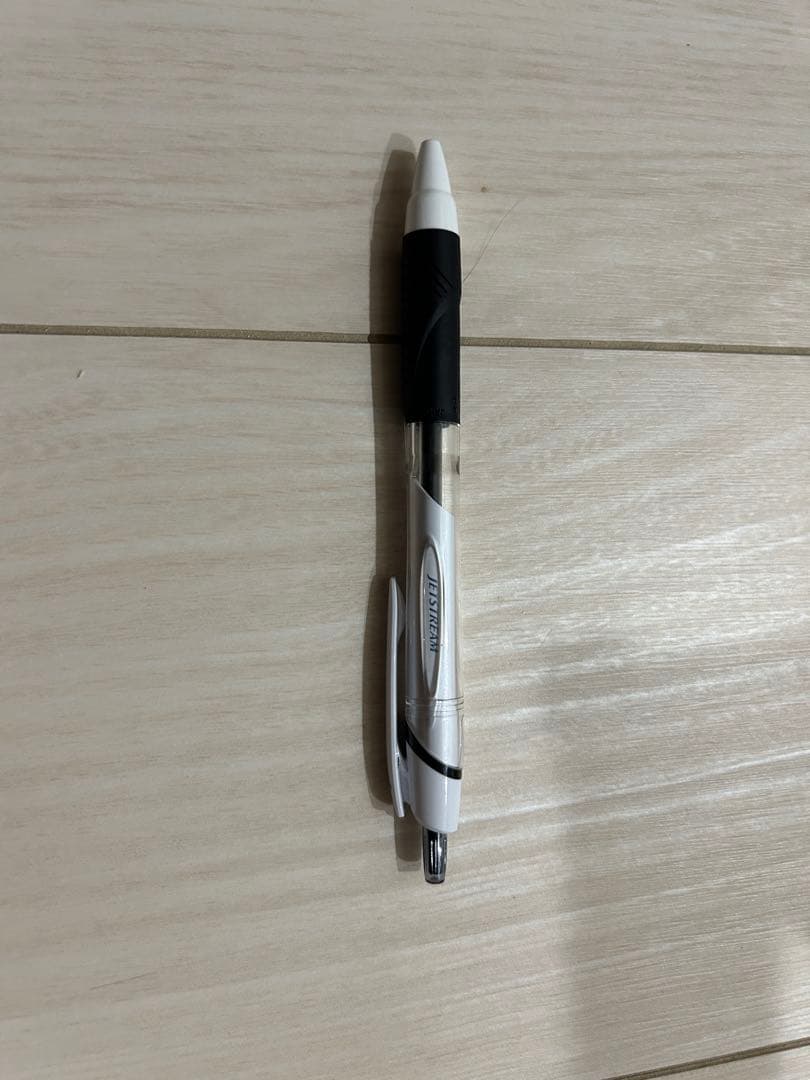 ホワイトボールペン 付き