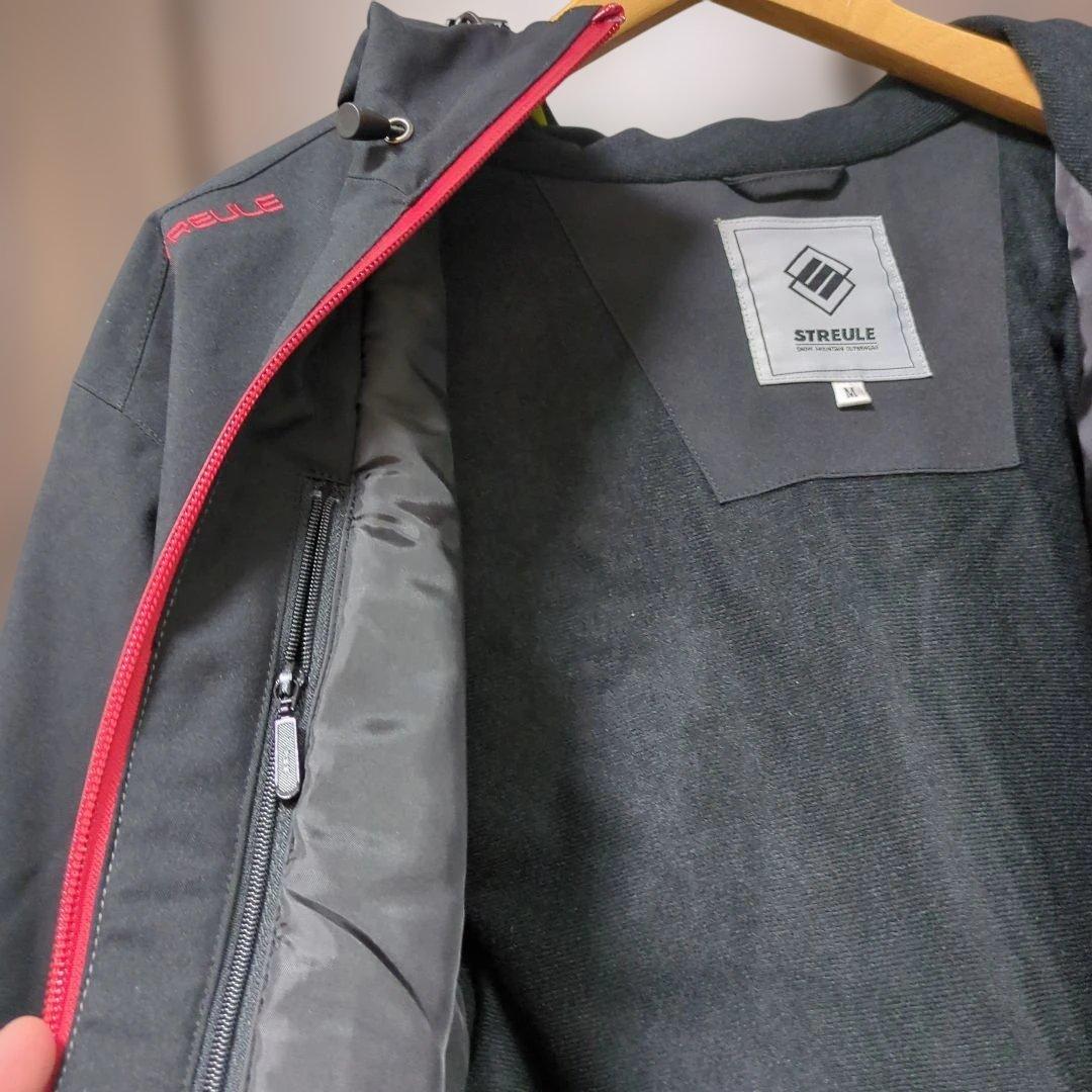 きれいです　STREULE　シュトロイレ　スノーボードウェア