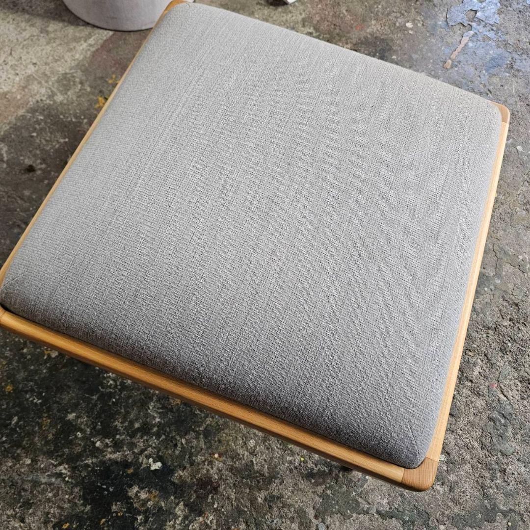 【q034/k】展示品 enstol 木製 オットマン チェア 椅子