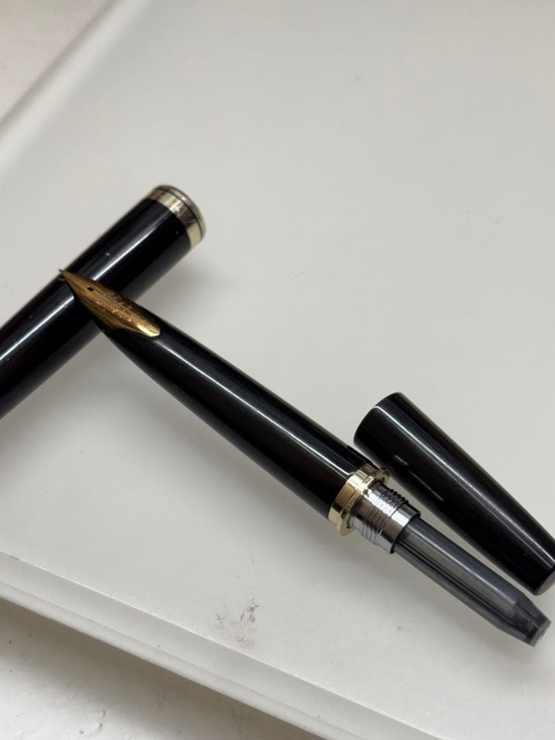 Elite ブラック 万年筆・パイロット・k18・中古品