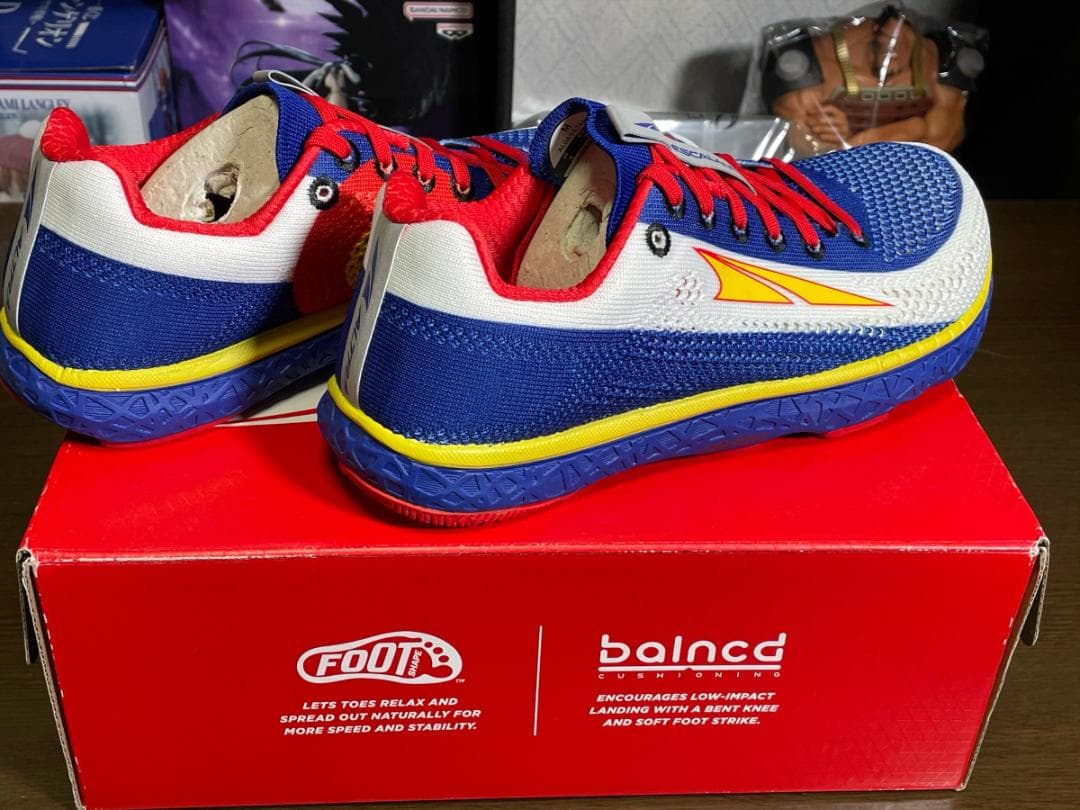 新品　ALTRA アルトラ　エスカランテレーサーコロラドUS7　25～25.5