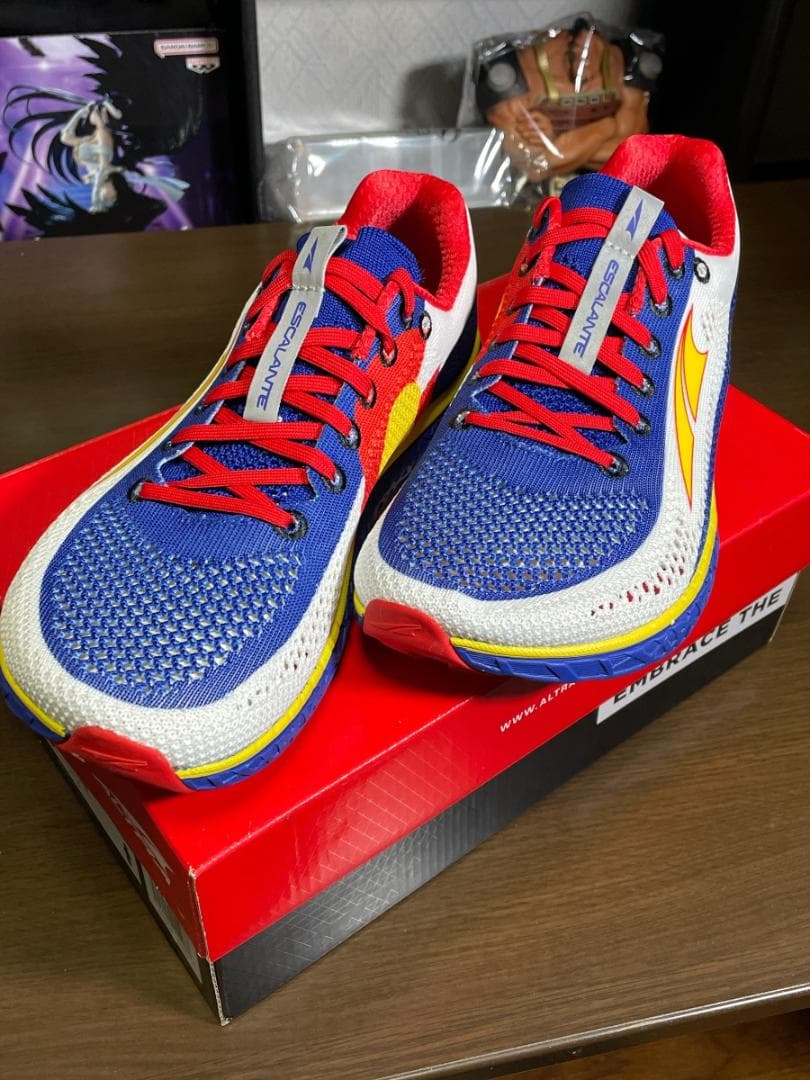 新品　ALTRA アルトラ　エスカランテレーサーコロラドUS7　25～25.5