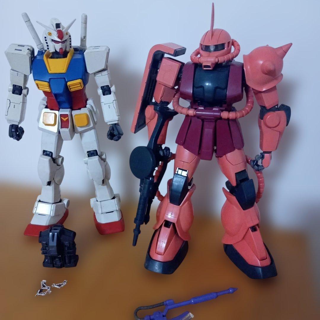 PG 1/60 MS-06S シャア専用ザクⅡ＆機動戦士ガンダム完成品　ガンプラ