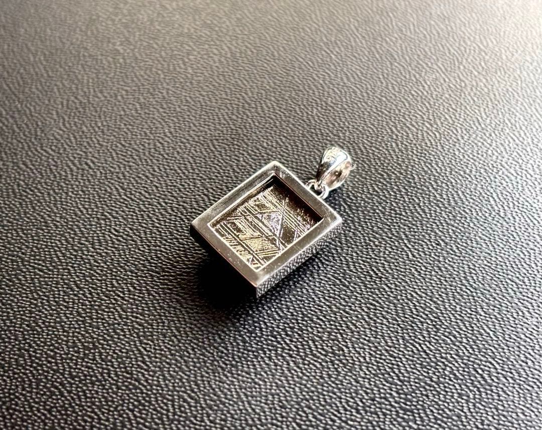 Qualia様用　宇宙の彼方から舞い降りし奇跡の隕石　プレミアムシルバーギベオン