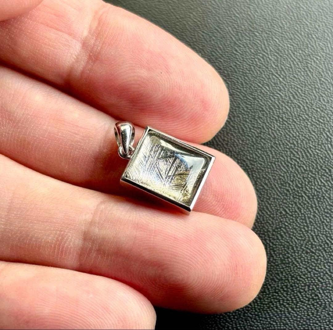 Qualia様用　宇宙の彼方から舞い降りし奇跡の隕石　プレミアムシルバーギベオン