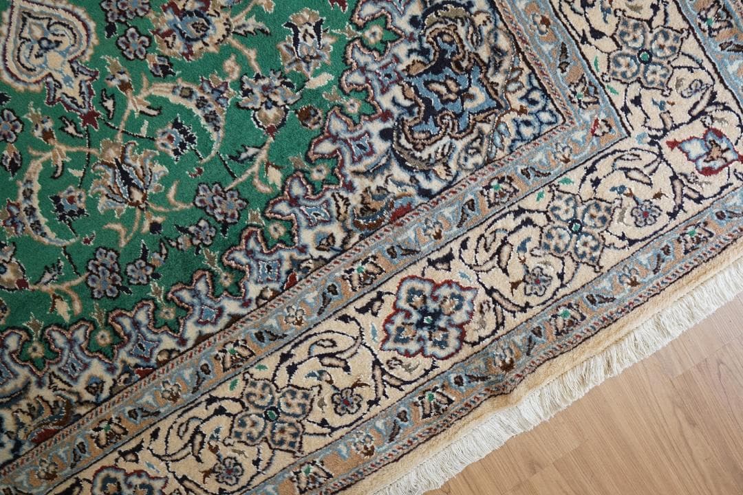 300cm × 192cm 手織りペルシャ絨毯 ナイン産　 手織り絨毯