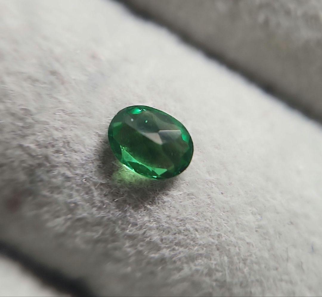 天然グロッシュラーライトガーネット 0.222ct