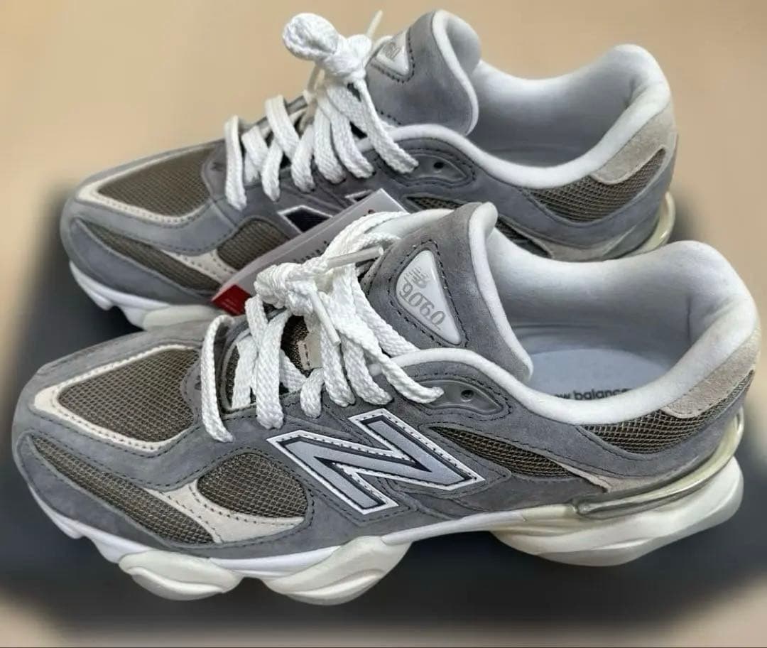 希少完売　新品　New Balance U9060LBA 24.5cm グレー