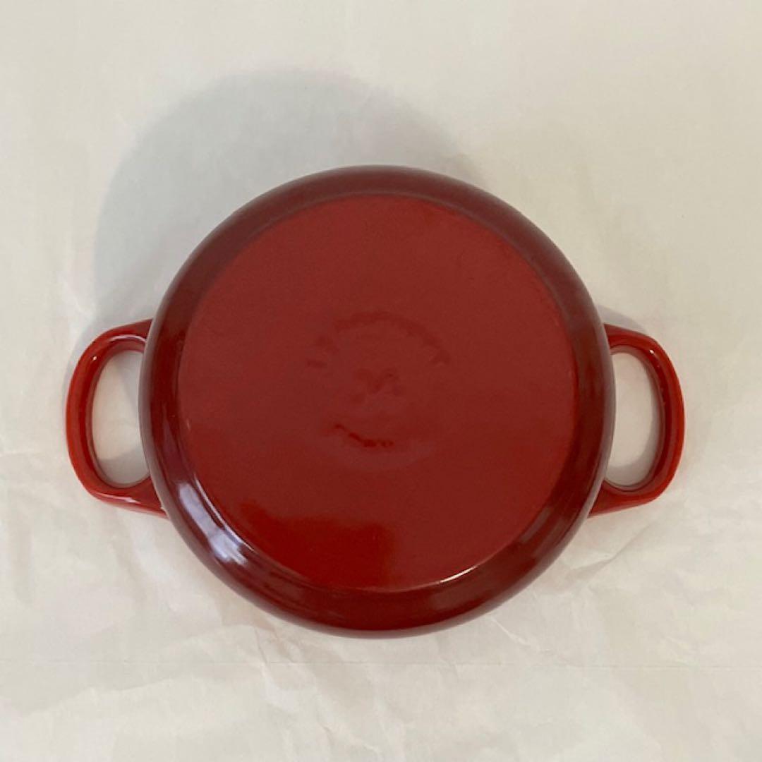 Le Creuset 両手鍋 14 ココットロンドチェリーレッド　鋳鉄　ホーロー