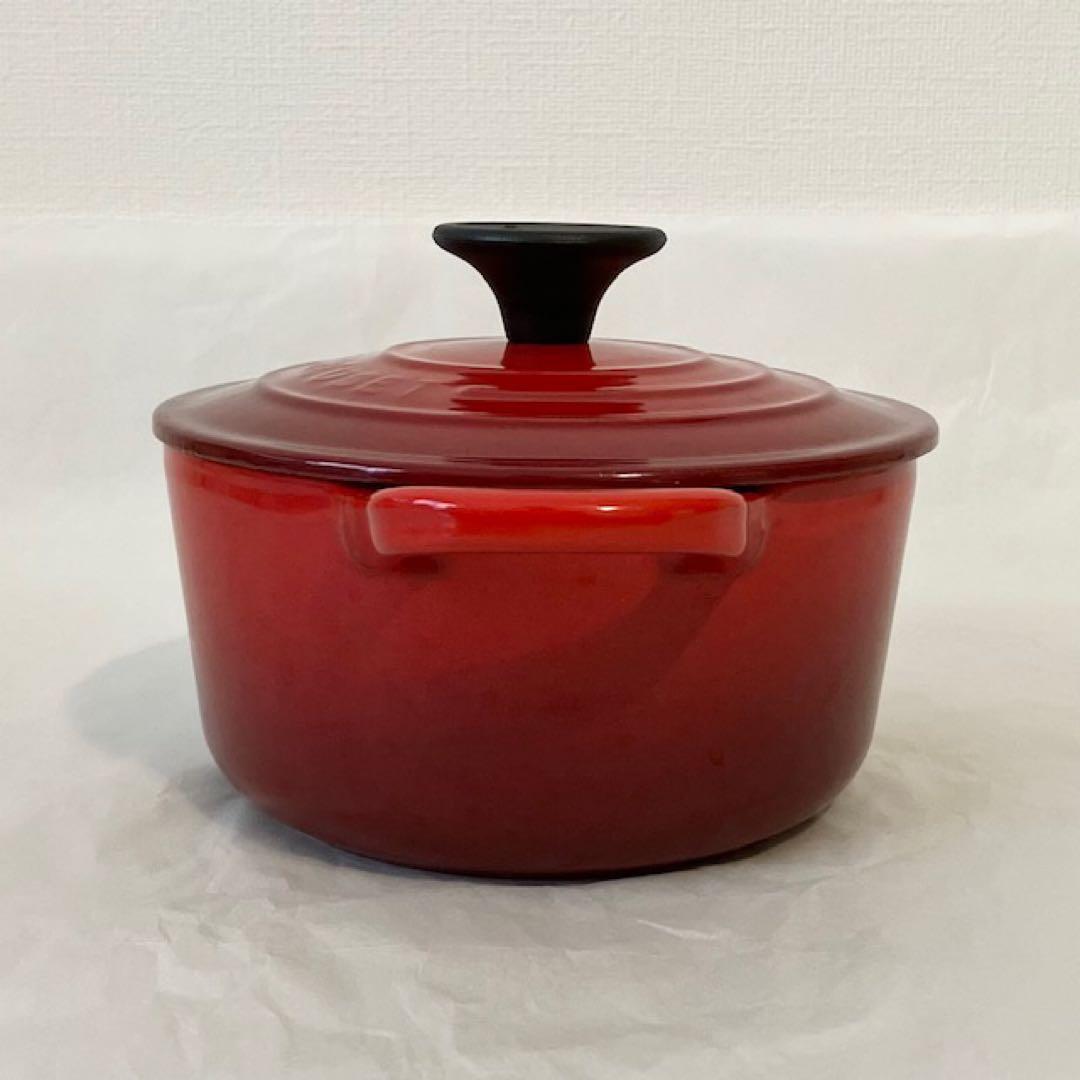 Le Creuset 両手鍋 14 ココットロンドチェリーレッド　鋳鉄　ホーロー