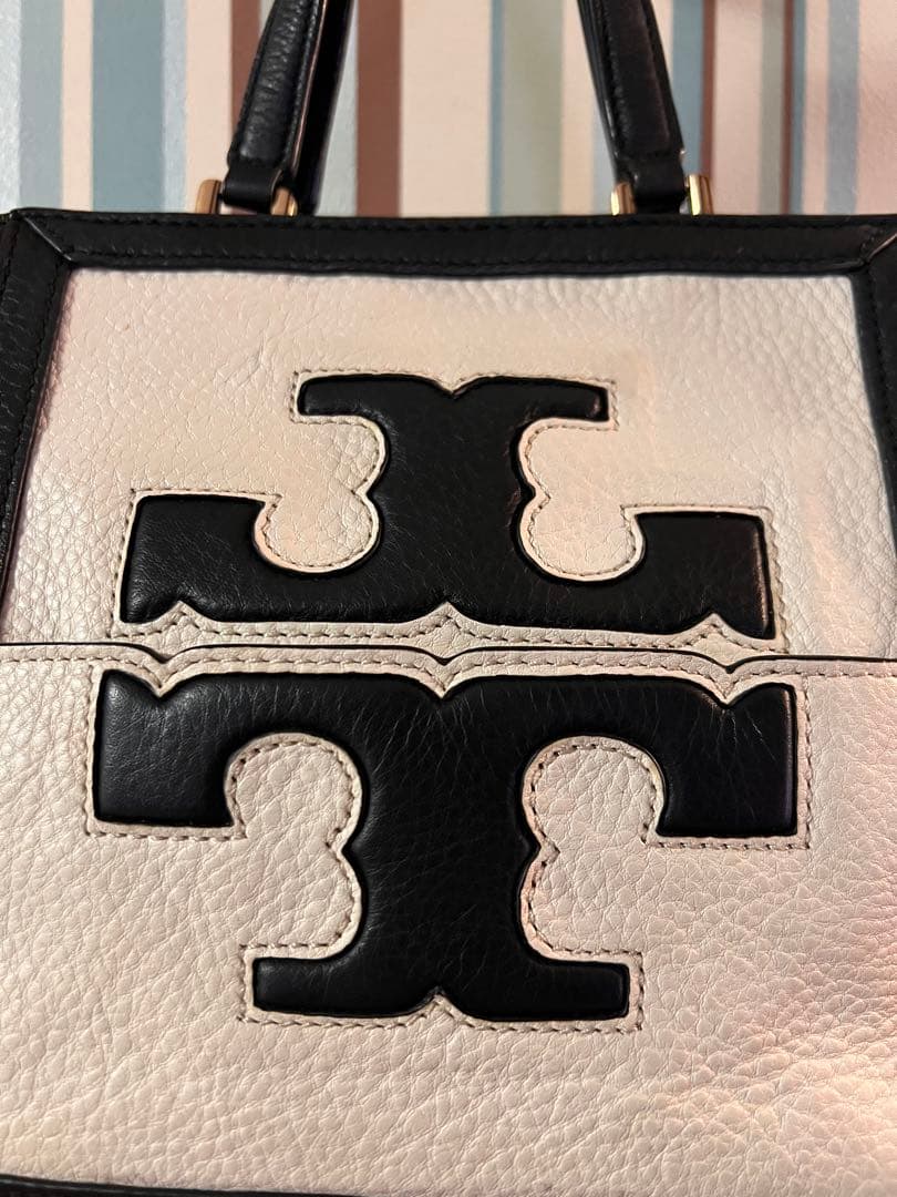 Tory Burch トートバッグ ホワイト/ブラック　トリーバーチ　鞄　バック