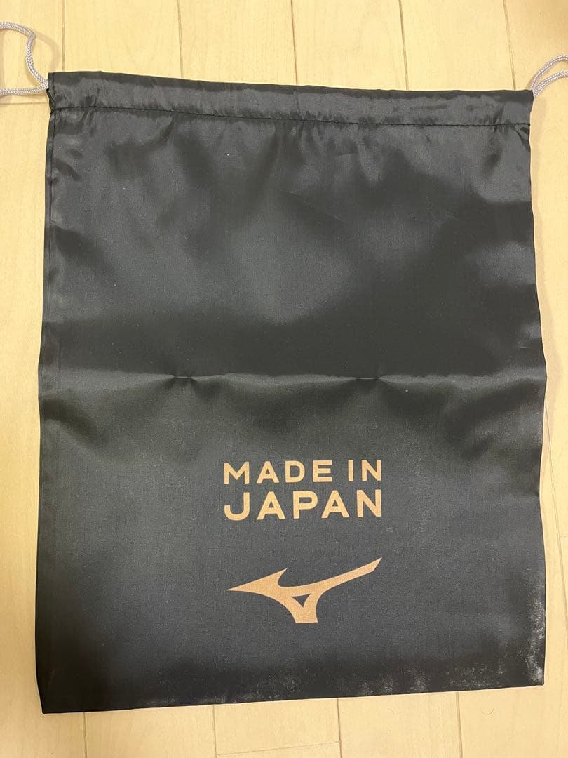 ミズノ　モレリア NEO 4 JAPAN 27cm