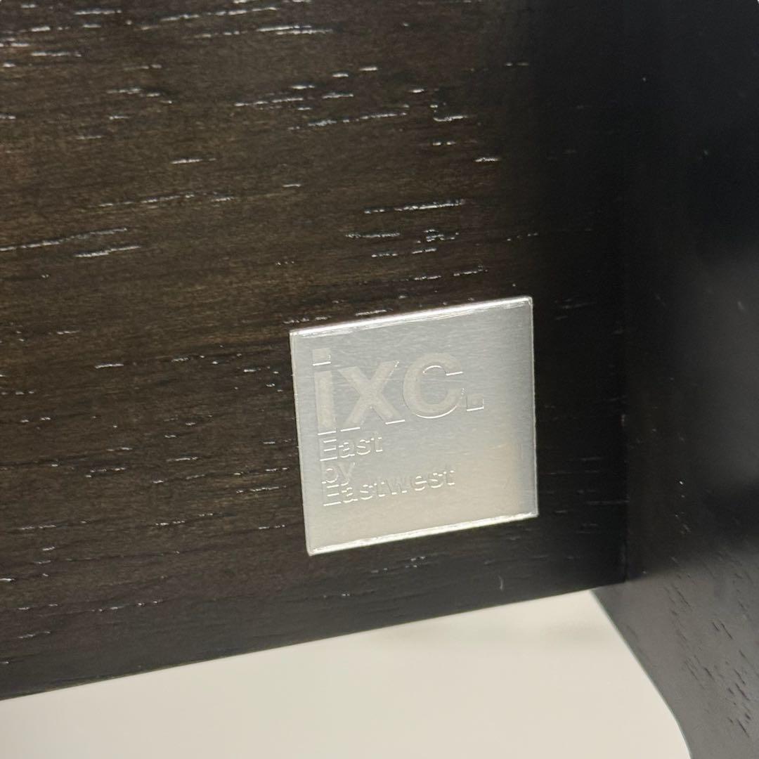 HR846 CASSINA IXC カッシーナ イクスシー　ベッドサイドテーブル