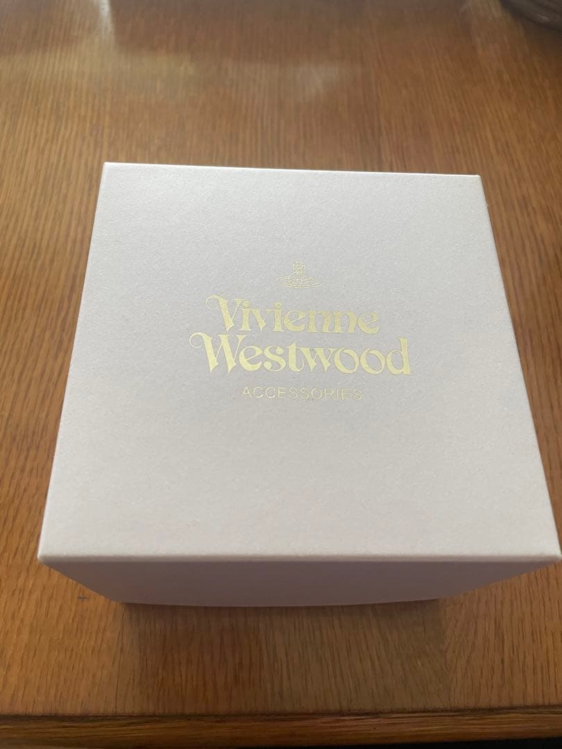 【猫ちゃん(はるか様)専用】Vivienne Westwood アナログ腕時計