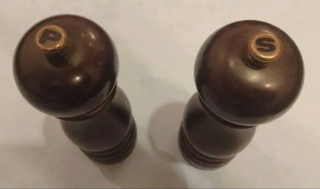 PEUGEOT木製ペッパーミル、ソルトミルセット