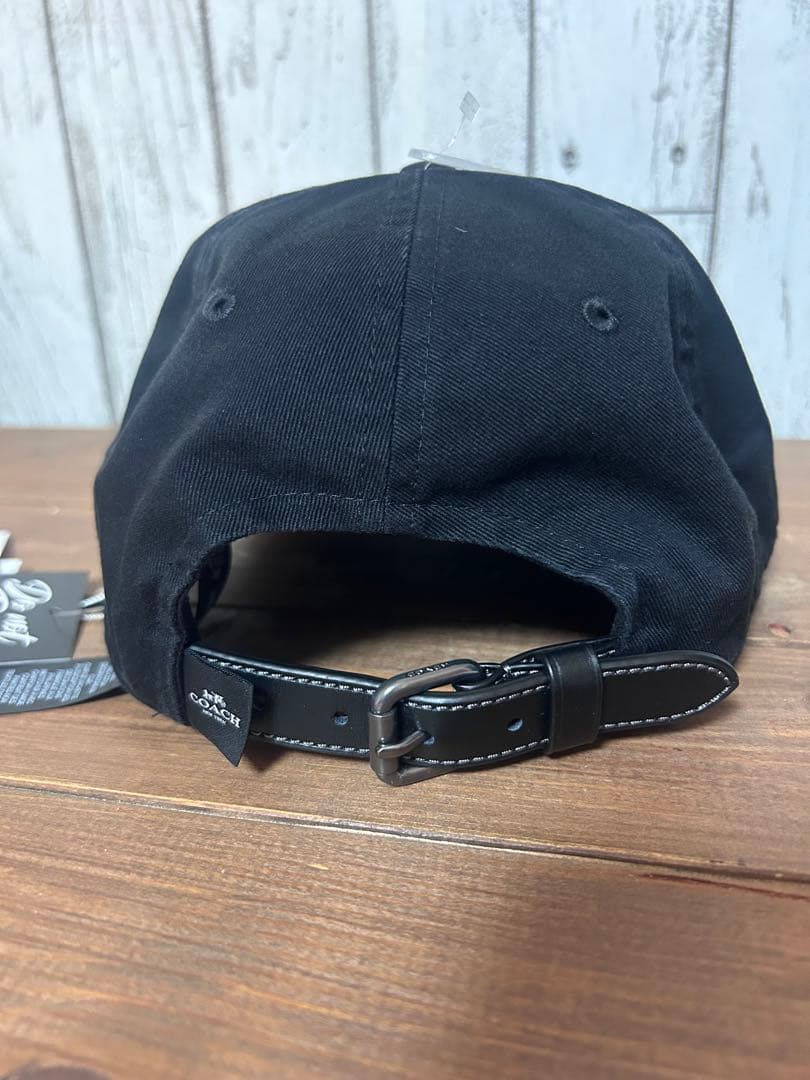 新品未使用　COACH ブラック ベースボールキャップ