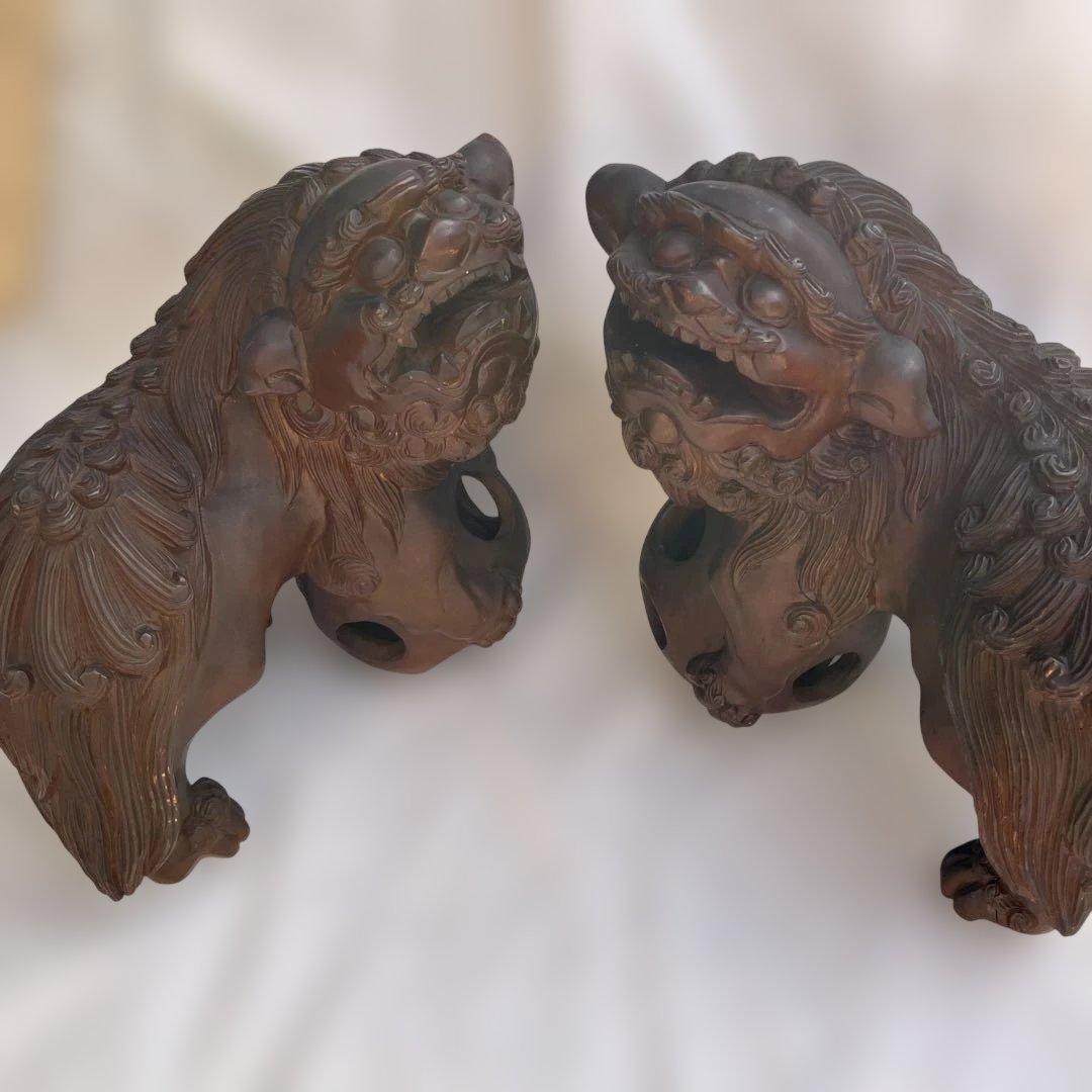 (466)美術工芸品の木彫りの獅子の置物