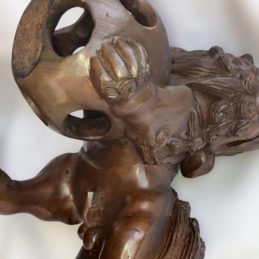 (466)美術工芸品の木彫りの獅子の置物