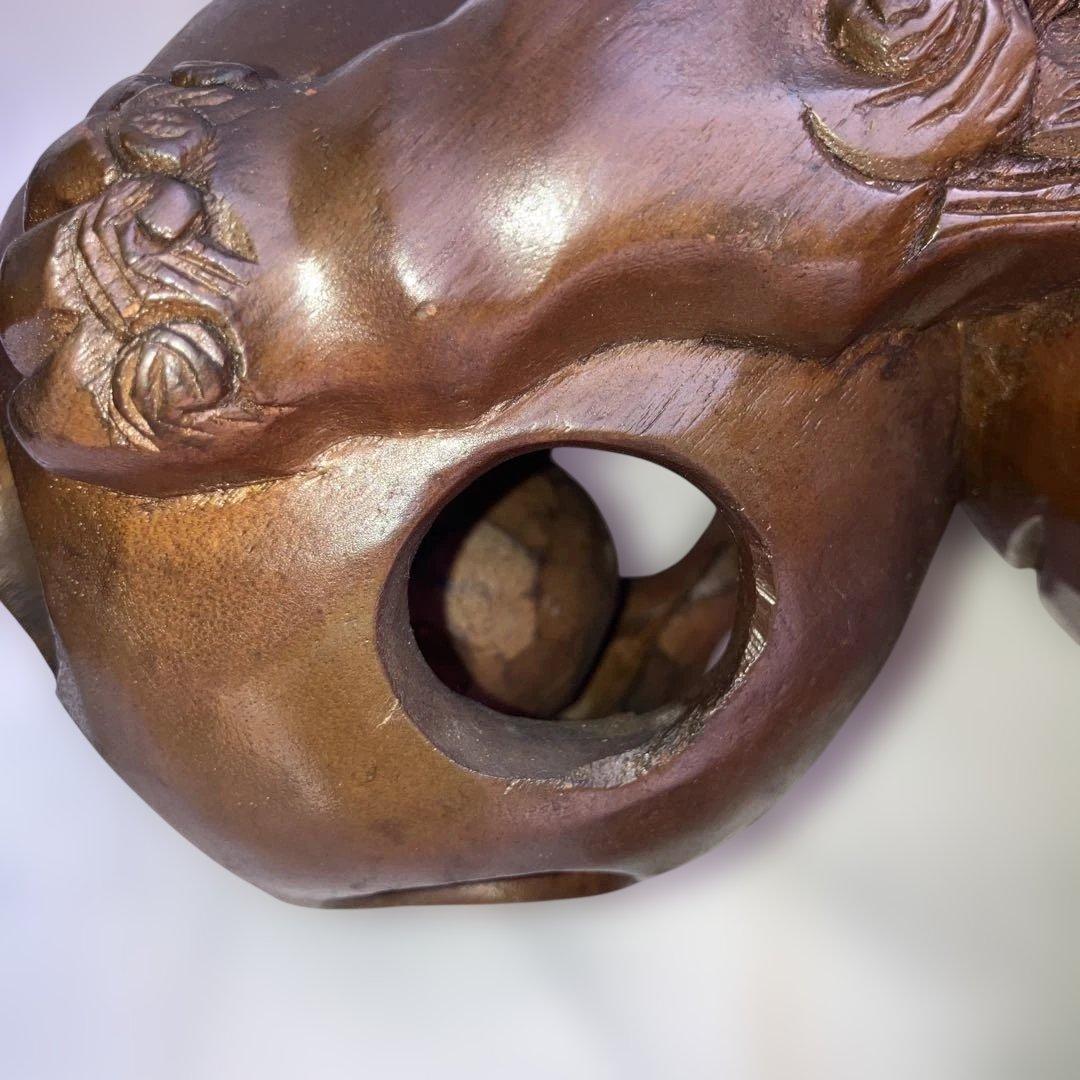 (466)美術工芸品の木彫りの獅子の置物