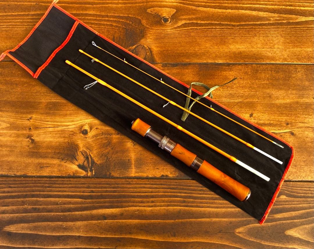 新品未使用　トラウトロッド　スピニング　ウッドグリップ　グラスロッド　渓流釣り