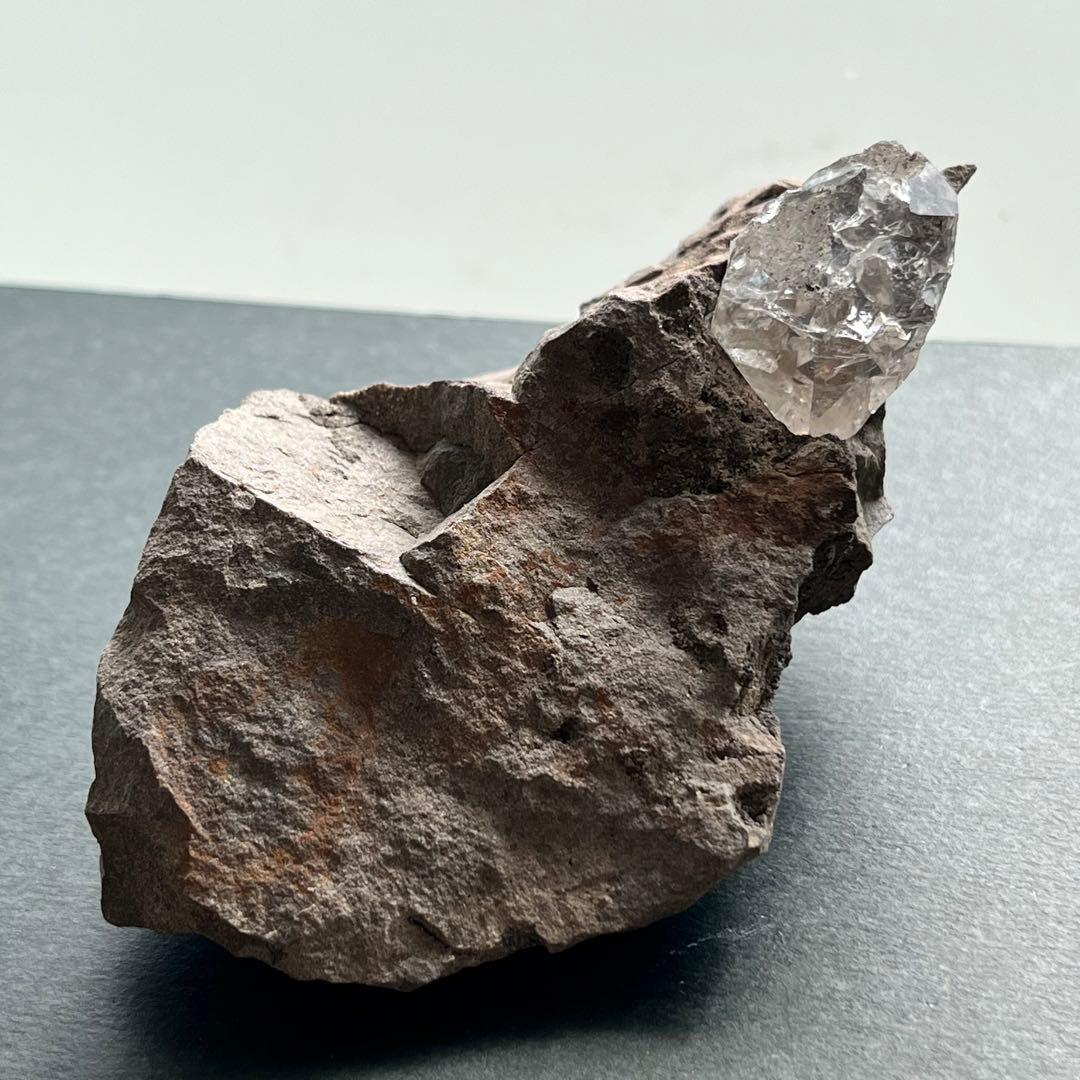 天然石　原石　ハーキマーダイヤモンド　母岩付き　339g パワーストーン