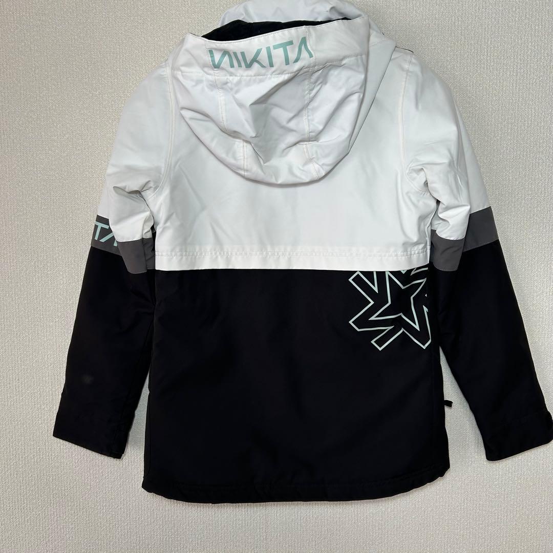 NIKITA ジュニア キッズ スノーボードウェア 上下セットＭサイズ