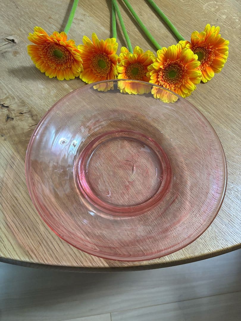 ピンクガラス 皿 プレートデザート皿 パスタ皿 盛り皿 　直径約20.5㎝