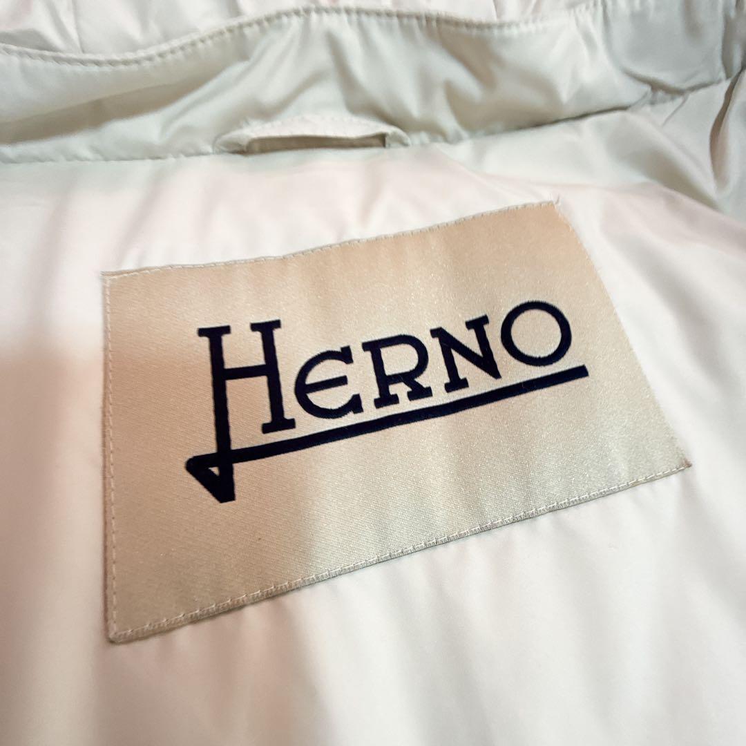 美品 HERNO 異素材コンビネーションフーデッドダウンコート ホワイト ML