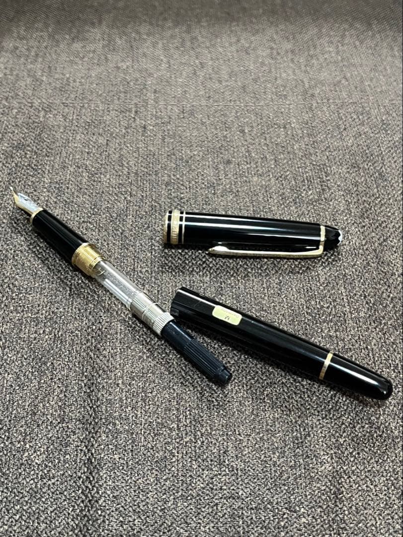 MONT BLANC 万年筆 黒 ゴールド装飾　K14