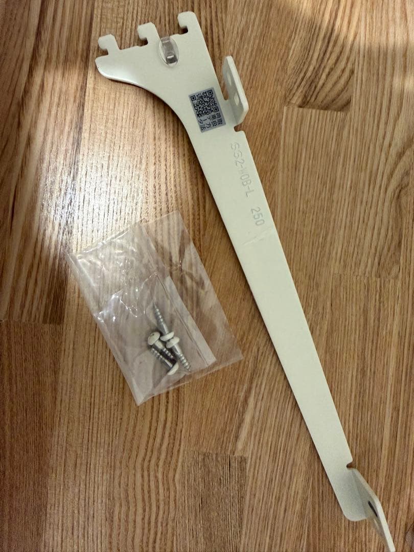 【値下げ】アームハング棚柱SS 棚受 （木質棚板用） 棚受金具 250mm 3組